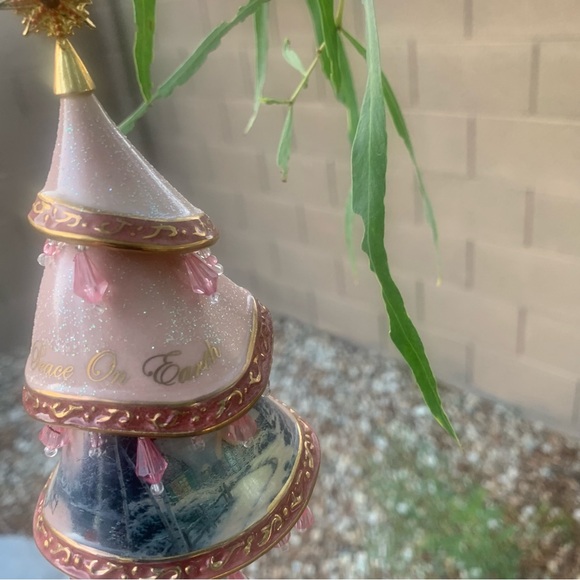 Thomas Kinkade Ornament from Bradford Editions “Peace on Earth” Pink and Gold - Picture 7 of 7